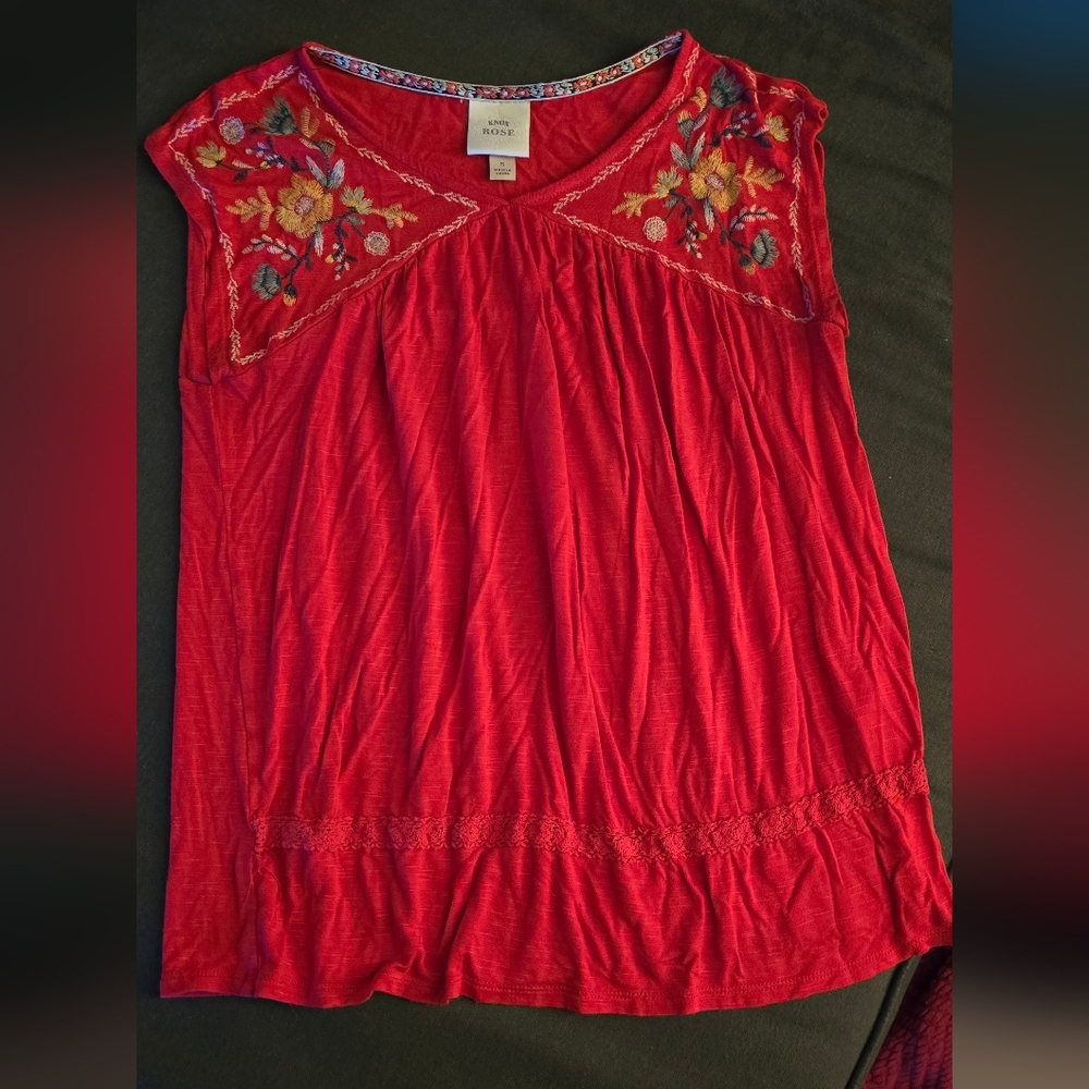 Knox Rose Sleeveless Embroidered Top